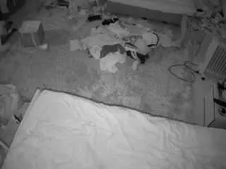 Camsoda Sex Cam of voyeurcam-julmodels-whitebed-5