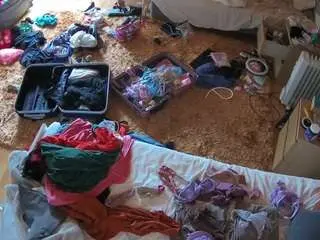 Camsoda Free Porn Cam of voyeurcam-julmodels-whitebed-5