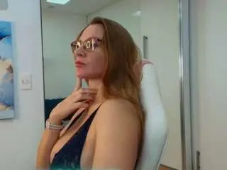 Camsoda Nude Webcam of milf-tea