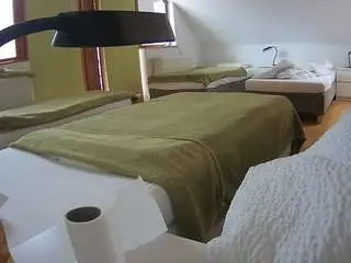 Camsoda Sex Chat of voyeurcam-julmodels-bed-2