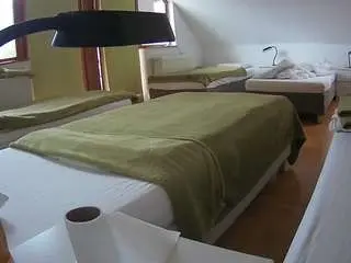 Camsoda Best Webcam of voyeurcam-julmodels-bed-2