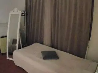 Camsoda Adult Webcams of voyeurcam-julmodels-reallife-3