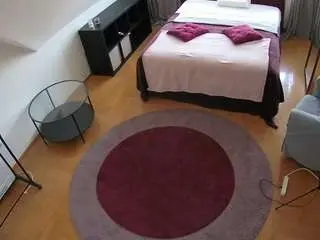 Camsoda Adult Webcam of voyeurcam-julmodels-whitebed-1