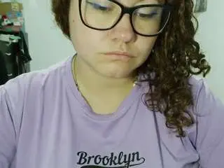 Camsoda Private Sex Chat of curly-greeneyed