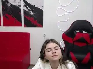 Camsoda Free Live Porn of tinaredly