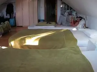 Camsoda Live Sex of voyeurcam-julmodels-bed-3