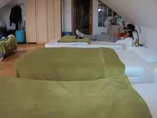 Camsoda Live Sex of voyeurcam-julmodels-bed-3
