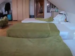 Camsoda Live Porn of voyeurcam-julmodels-bed-3