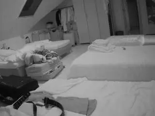 Camsoda Live Porn of voyeurcam-julmodels-bed-3
