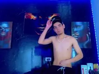 Camsoda Best Webcam of luxecouple