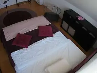 Camsoda Free Live Porn of voyeurcam-julmodels-whitebed-2