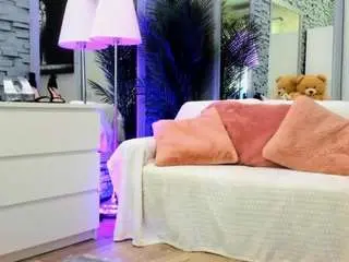 Camsoda Live Porn of reina-cummingss