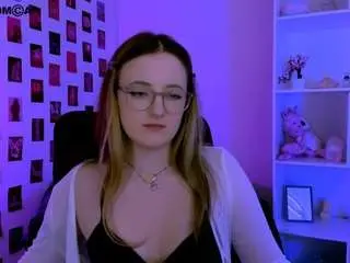 Camsoda Free Live Porn of caroline-rose