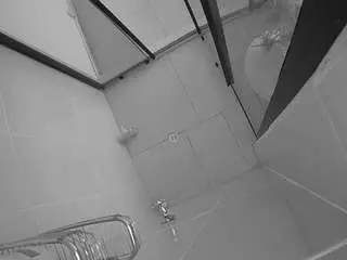 Camsoda Nude Webcam of voyeurcam-jb-shower-2