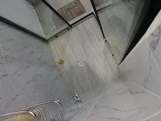 Camsoda Private Sex Chat of voyeurcam-jb-shower-2