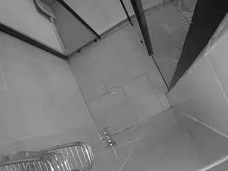 Camsoda Free Porn Cam of voyeurcam-jb-shower-2