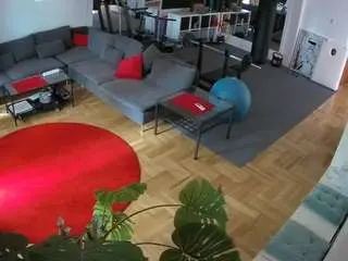 Camsoda Adult Webcam of voyeurcam-julmodels-living-2