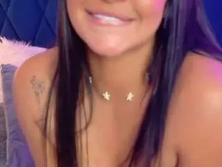 Camsoda Nude Webcam of margaretsaunders