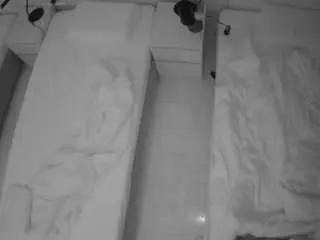 Camsoda Sex Chat of voyeurcam-julmodels-bed-5