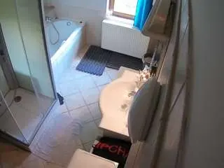 Camsoda Best Webcam of voyeurcam-julmodels-bath-2nd-2