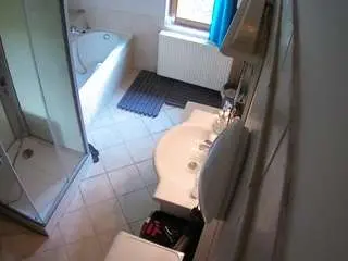 Camsoda Adult Webcam of voyeurcam-julmodels-bath-2nd-2