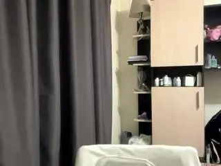 Camsoda Free Porn Cam of rennasauberan