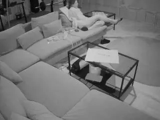 Camsoda Nude Webcam of voyeurcam-julmodels-living-3