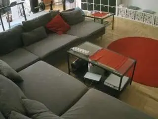 Camsoda Adult Webcams of voyeurcam-julmodels-living-3