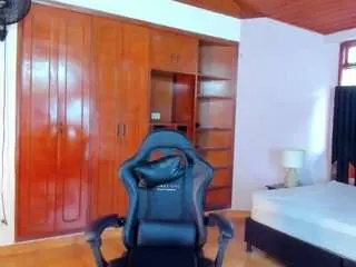 Camsoda Best Webcam of emmapetiite