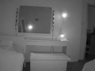 Camsoda Sex Cam of voyeurcam-julmodels-living-6