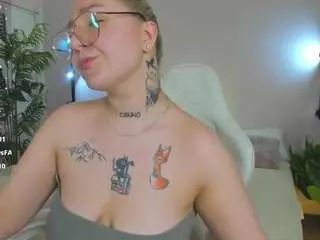 Camsoda Free Live Porn of debbie-taylor