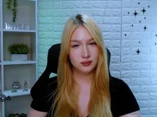 Camsoda Free Live Porn of playful-sophie