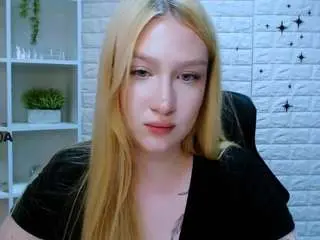 Camsoda Live Sex Cam of playful-sophie
