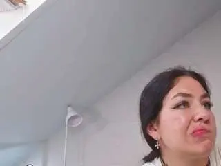 Camsoda Nude Webcam of sofia-conner