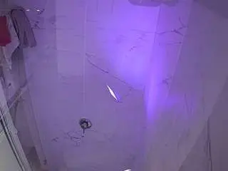 Camsoda Free Porn Cam of voyeurcam-casa-salsa-bathroom-11