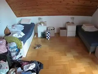 Camsoda Adult Video Chat of voyeurcam-julmodels-greybed-3