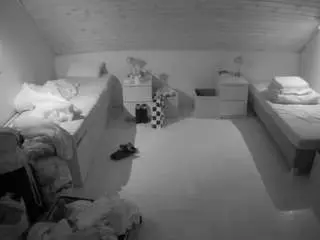 Camsoda Nude Webcam of voyeurcam-julmodels-greybed-3