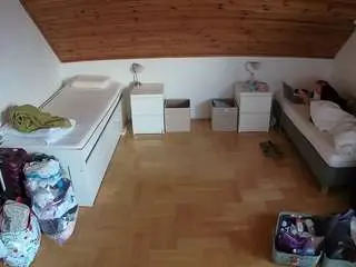 Camsoda Live Porn of voyeurcam-julmodels-greybed-3