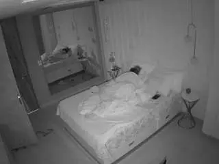 Camsoda Free Live Porn of voyeurcam-casa-salsa-bedroom-2