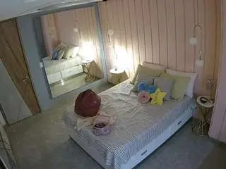 Camsoda Live Sex of voyeurcam-casa-salsa-bedroom-2
