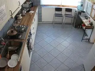 Camsoda Watch Live Sex Cams of voyeurcam-julmodels-kitchen-2