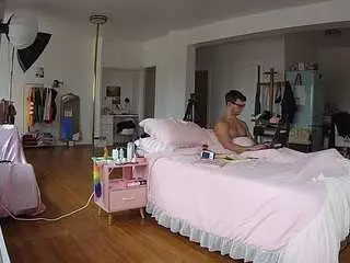 Camsoda Adult Webcams of voyeurcam-celticiron-02