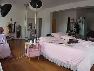 Camsoda Adult Webcam of voyeurcam-celticiron-02