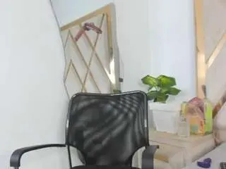 Camsoda Nude Webcam of angelkyraasm