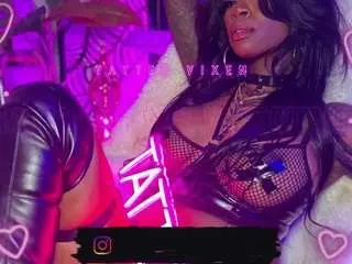 Camsoda Live Sex Cam of iamtattedqueen