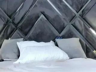 Camsoda Free Live Porn of mia-evansx