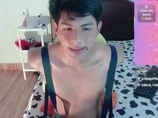 Camsoda Free Porn Cam of phuwin18956x