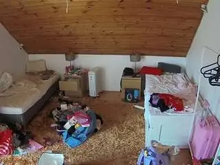 Camsoda Live Sex of voyeurcam-julmodels-whitebed-3