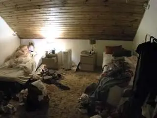 Camsoda Adult Webcams of voyeurcam-julmodels-whitebed-3