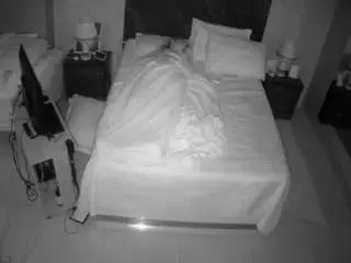 Camsoda Nude Webcam of voyeurcam-casa-salsa-bedroom-3